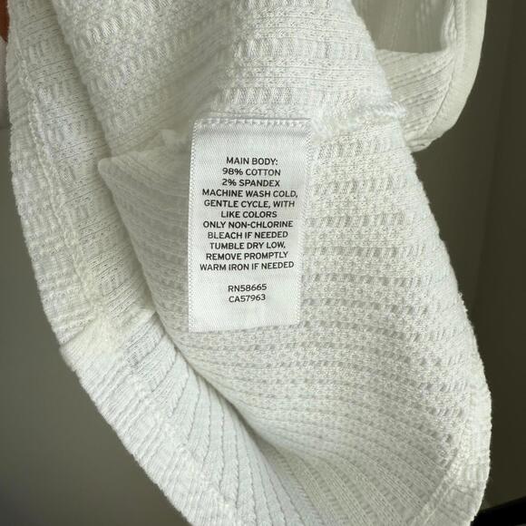 BP White Ribbed Button-Front Tank Top - Picture 4 of 4